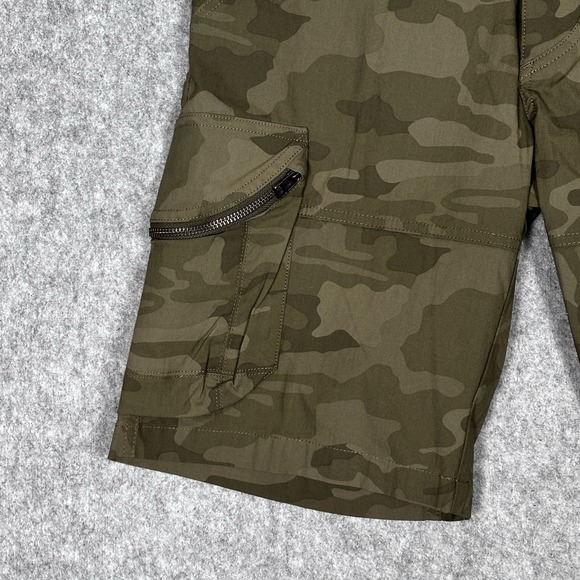 Kuhl Ambush Cargo Shorts Mens 30x11 Green Camo Outdoor Hiking Casual Pockets New - Picture 3 of 14